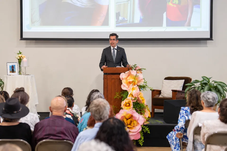 Stephen Whitburn speaking at Tony Hicks’ Celebration of Life.